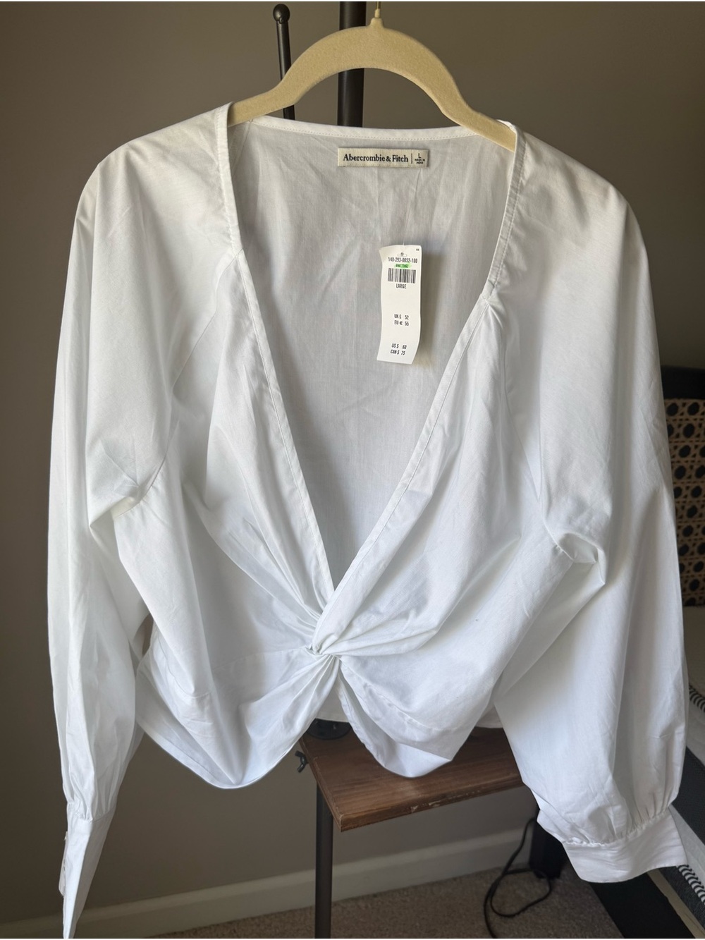 Abercrombie & Fitch White Twist-Front V-Neck Long Sleeve Blouse